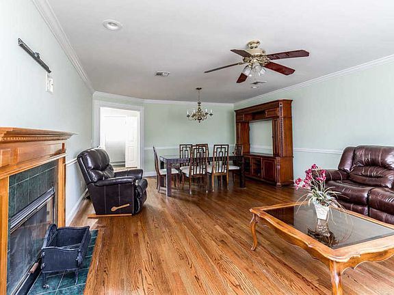 5th image of 17 Northridge Cir