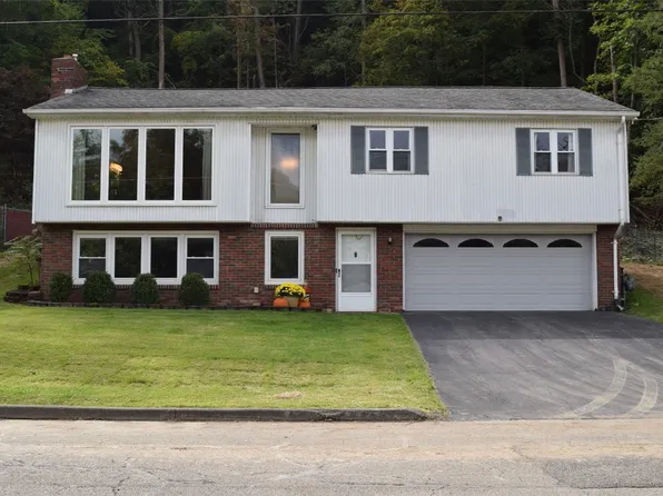 8 Lawson Ct, Binghamton, NY 13905