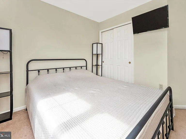 7115 Oberlin Cir — Photo 29