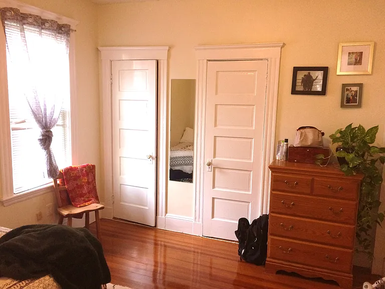 1st bedroom