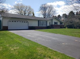 4105 S 10th St, Manitowoc, WI 54220