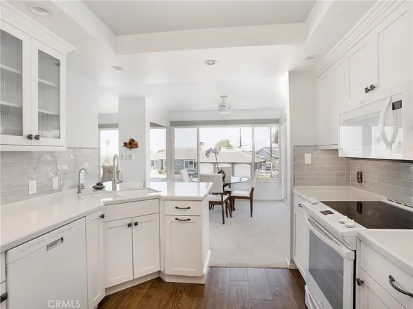 635 Paseo De La Playa Unit 203, Redondo Beach, CA 90277
