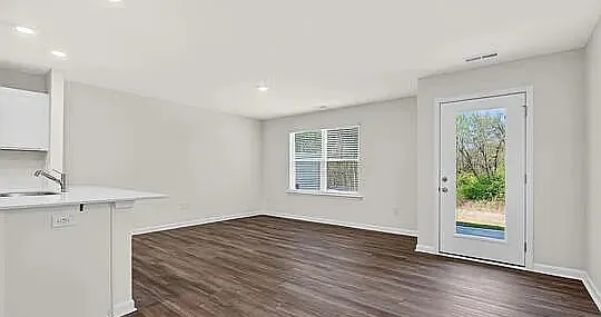 3 bed, 2.5 bath, 1418 sqft, $1,850 — Photo 4