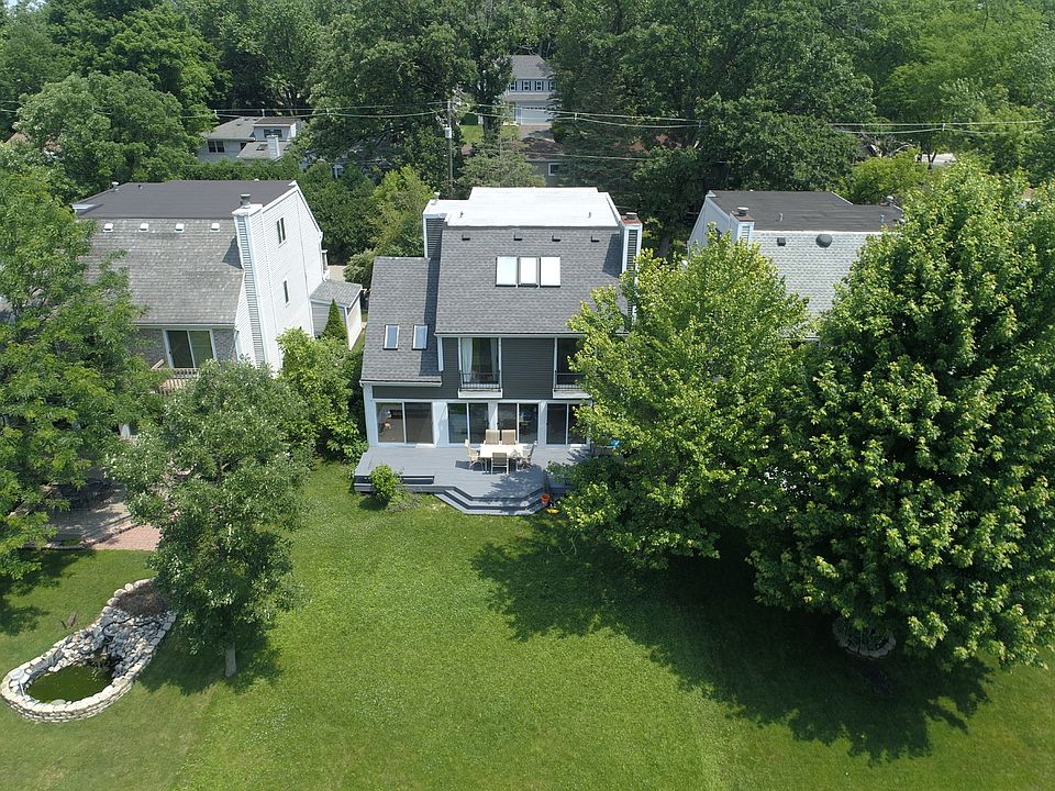 2nd image of 19423 W Forest Ln