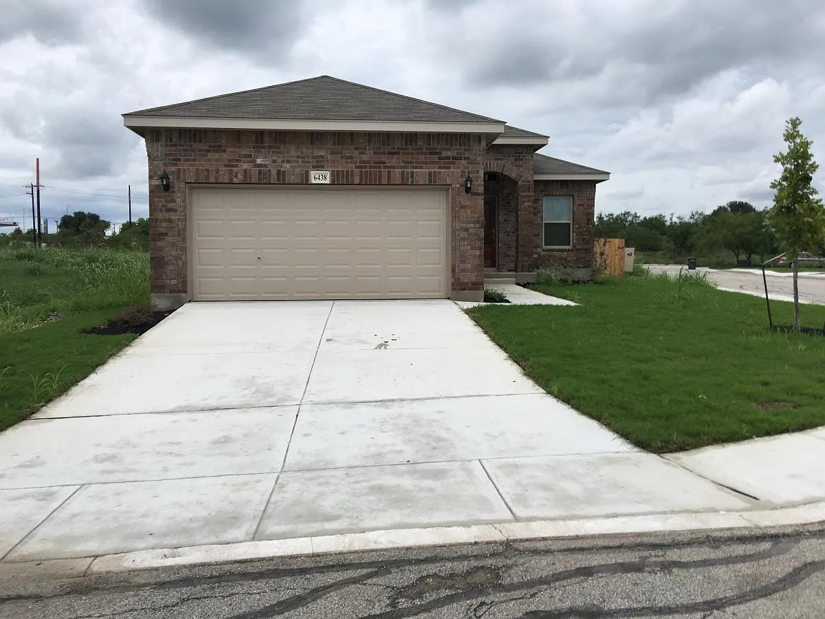 6438 Hazel Valley Drive — Photo 2