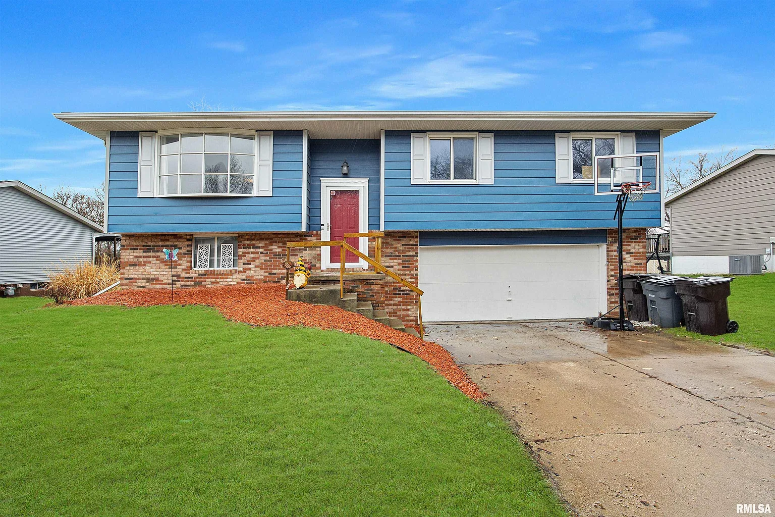 108 Medina Ct photo 1