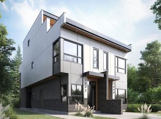 2632 Ward St, Vancouver, BC V5R4S6