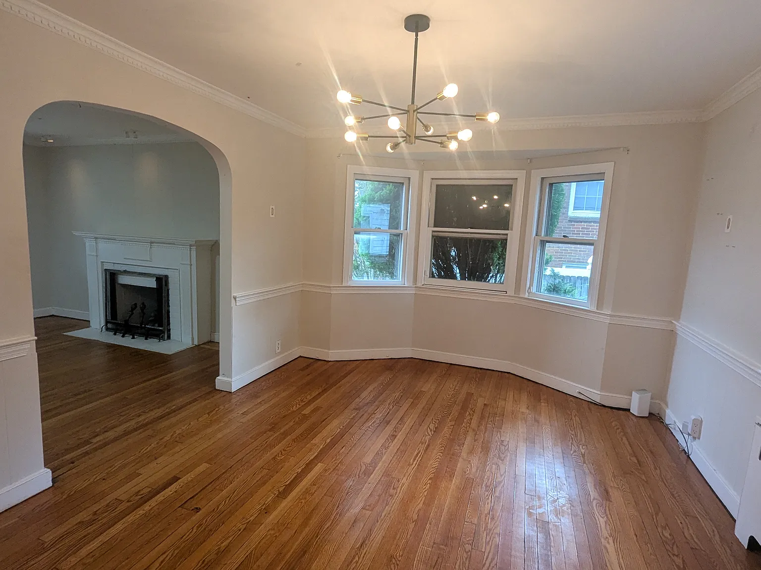 42 Harvard Rd — Photo 2