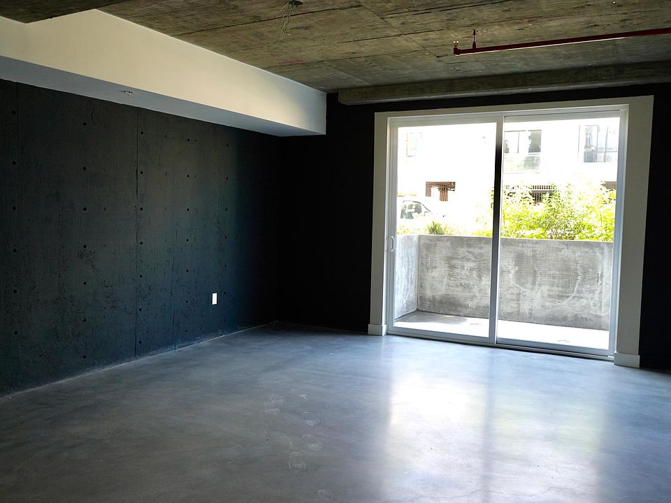 1st image of 11246 Otsego St #111