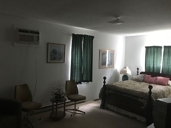 5th image of 1902 Catalpa Ave