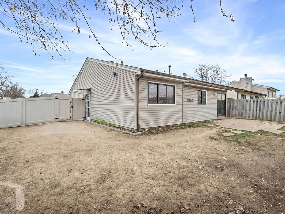 2nd image of 16 Honeybear Ln
