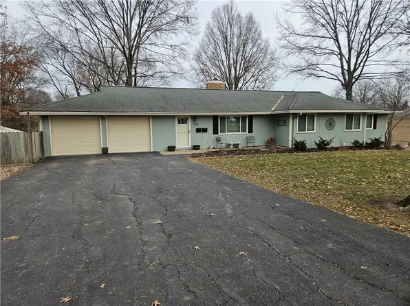 1208 E 108th Ter, Kansas City, MO 64131
