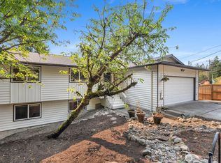 10830 Lake View Dr, Lake Stevens, WA 98258