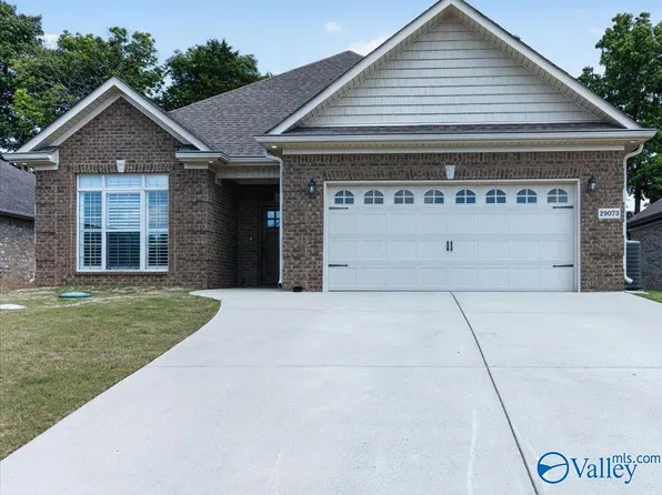 29073 Stonehenge Dr, Toney, AL 35773