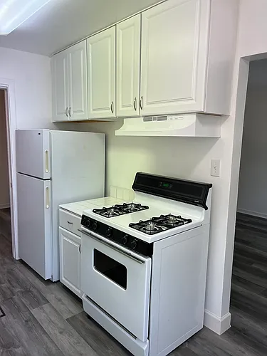 162 Church St #1 Photo 1