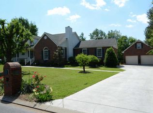 415 Peacock Ave, Murfreesboro, TN 37129