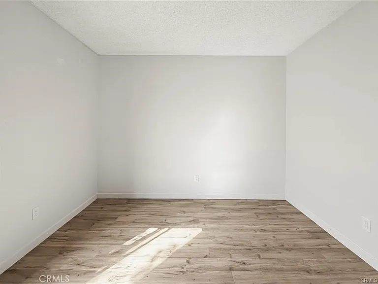 415 W Duarte Rd #2 — Photo 16