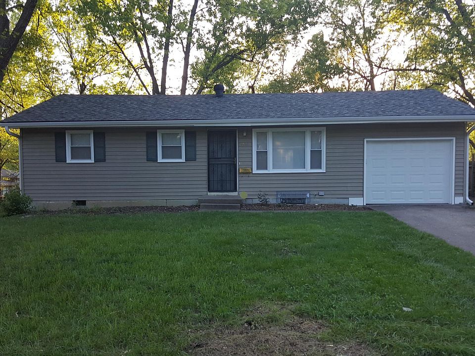 1st image of 9824 Wallace Ave