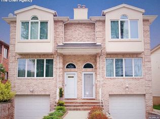 340A E Ruby Ave #A, Palisades Park, NJ 07650