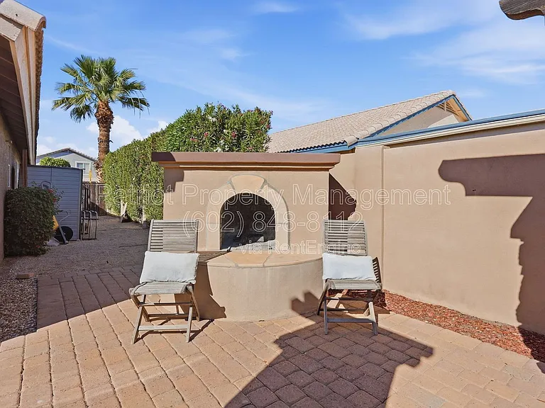 8629 W Echo Ln — Photo 27