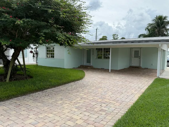 1078 Trail Terrace Dr, Naples, FL 34103