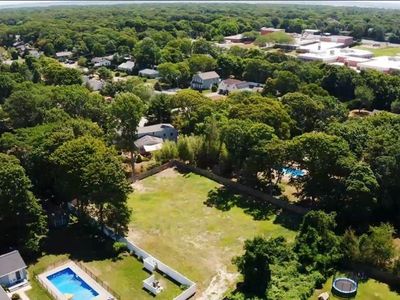 13a W Argonne Road, Hampton Bays, NY, 11946