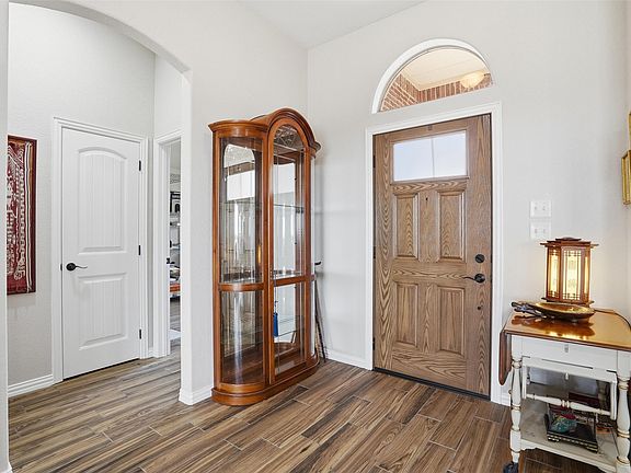 4th image of 2824 Willow Ridge Cir