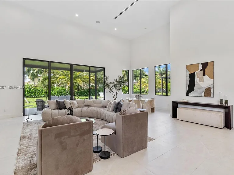 14930 SW 16th Ct — Photo 6