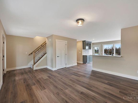 5th image of 5840 Roberts Dr