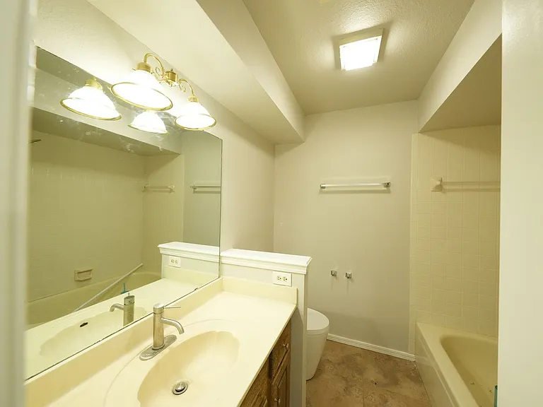 6327 S 90th East Ave — Photo 15