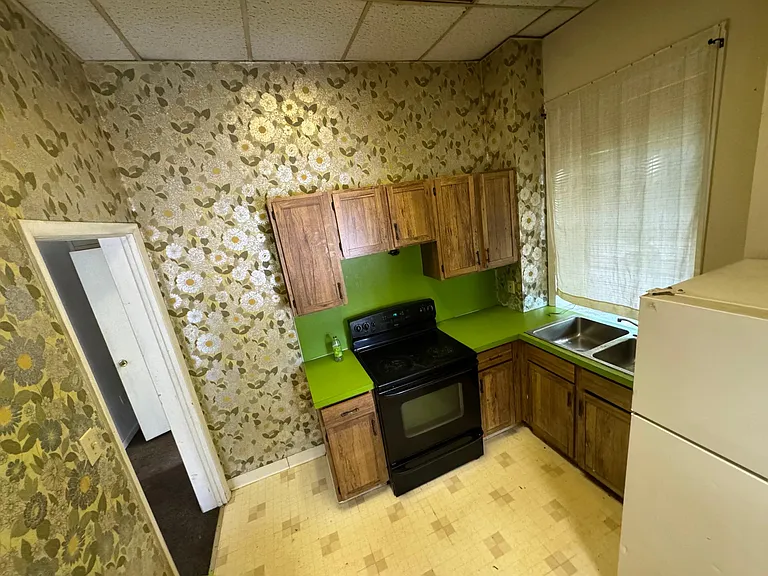 292 S Franklin St #29 — Photo 7