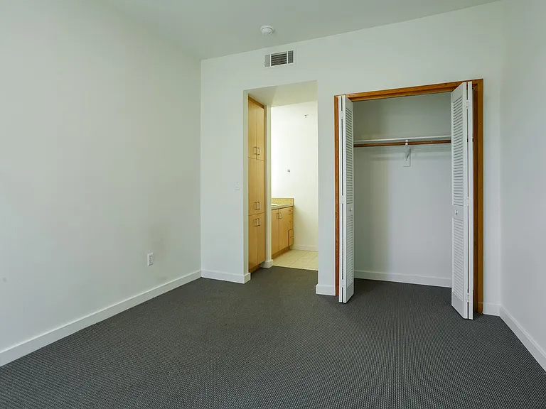 1212 Euclid St #205 — Photo 16