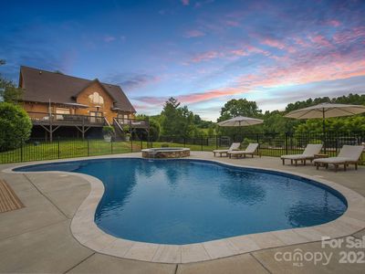 6500 Duck Creek Rd, Lenoir, NC, 28645