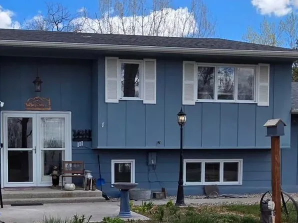111 Country Drive, Worland, WY 82401
