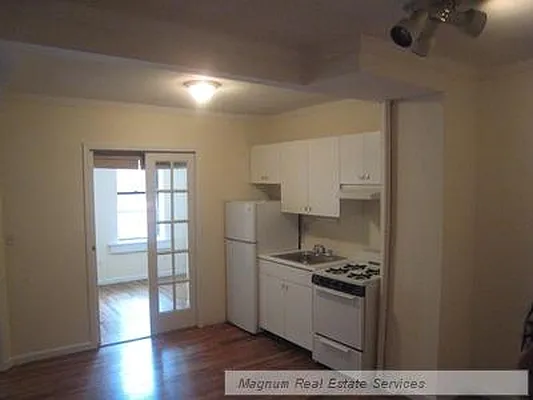 Rented by Magnum Realty Holdings, LLC | media 6