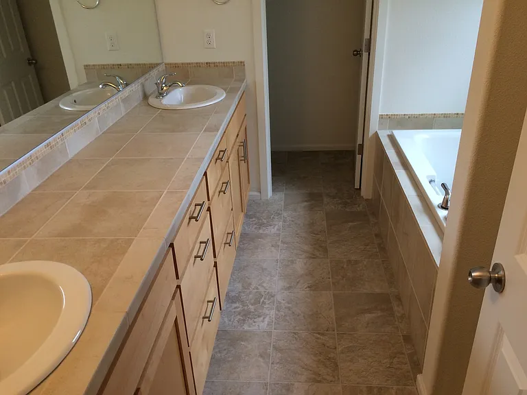 9946 NW Taylor St — Photo 22