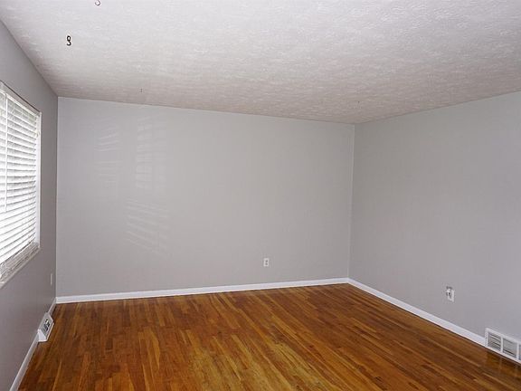 5th image of 1848 Stockton Dr