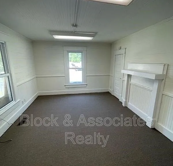 207 E Pritchard St — Photo 5