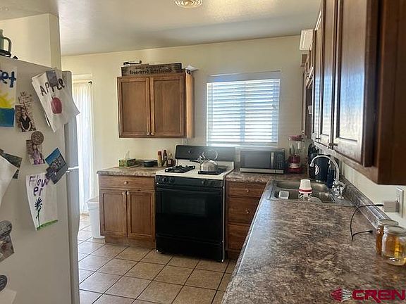 2nd image of 726 E 3rd Street