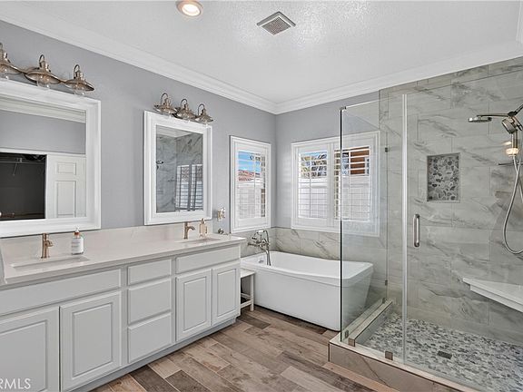 2nd image of 2243 Finch Cir