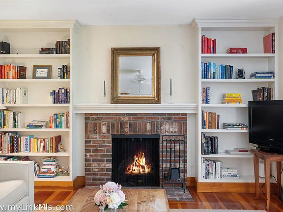 3rd image of 111 Charles Neck Way