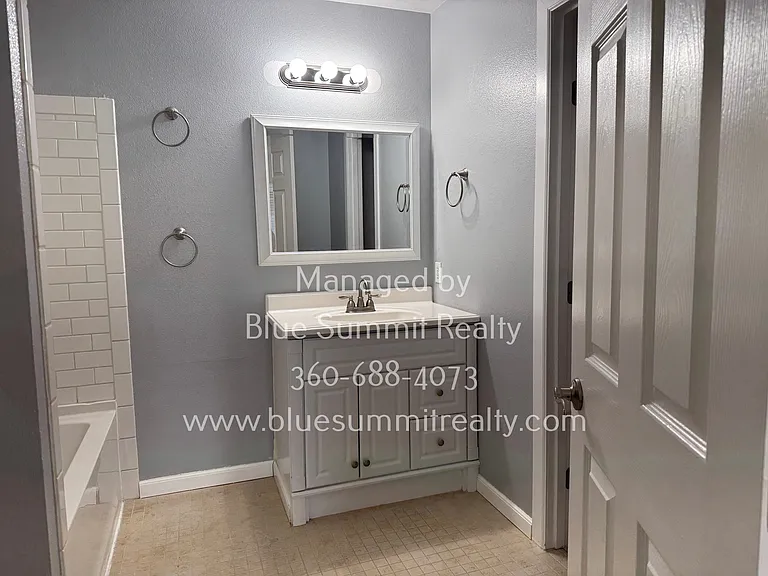 6620 Steamer Dr SE — Photo 7