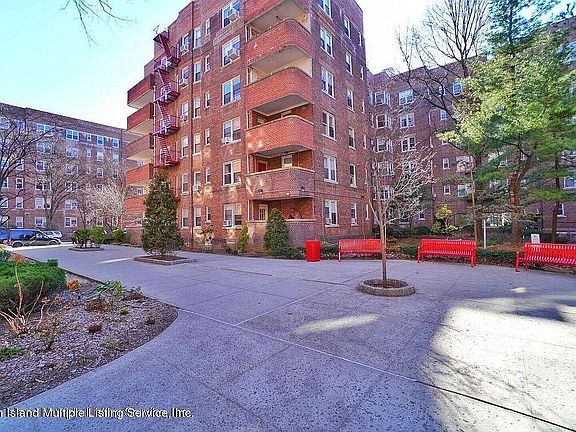 2nd image of 920 E 17th St Suite 1