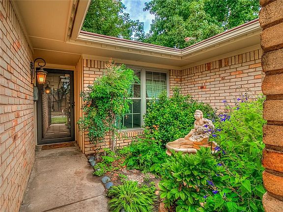 4th image of 4923 NW 20th St