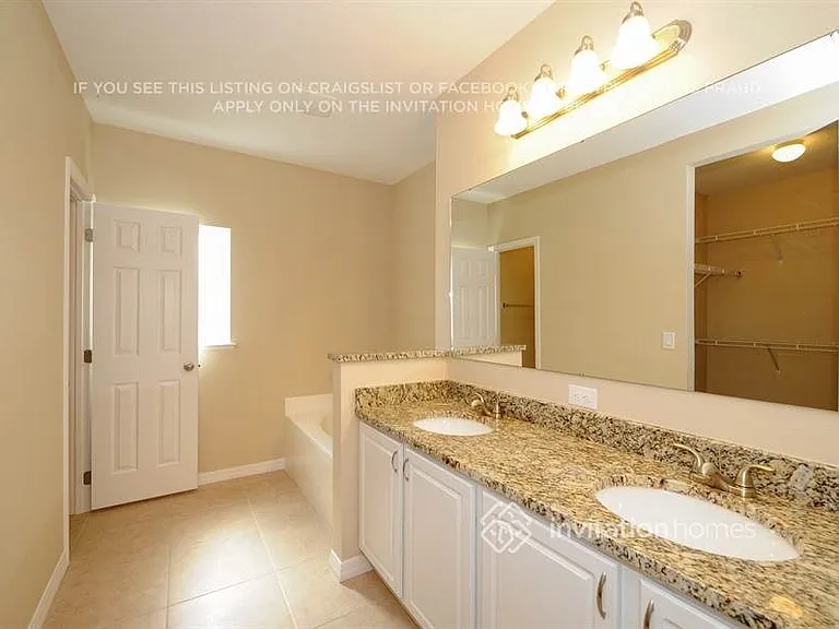 2071 Kabat Ave — Photo 16
