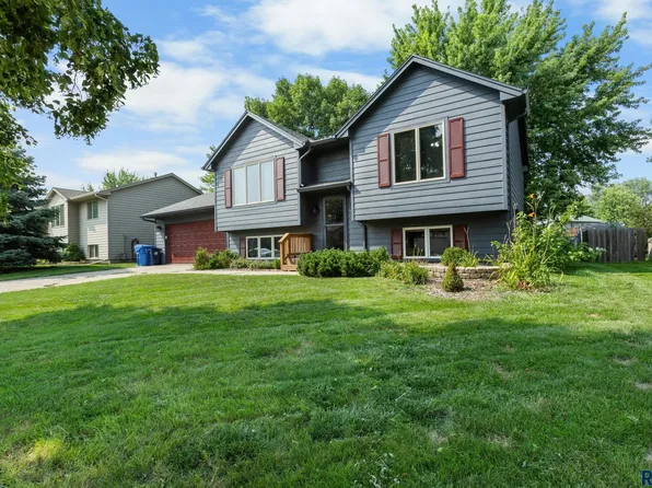 6108 W 65th St, Sioux Falls, SD 57106