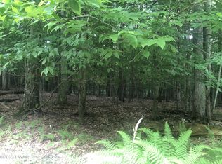 861 Fawn Rd, Hawley, PA 18428