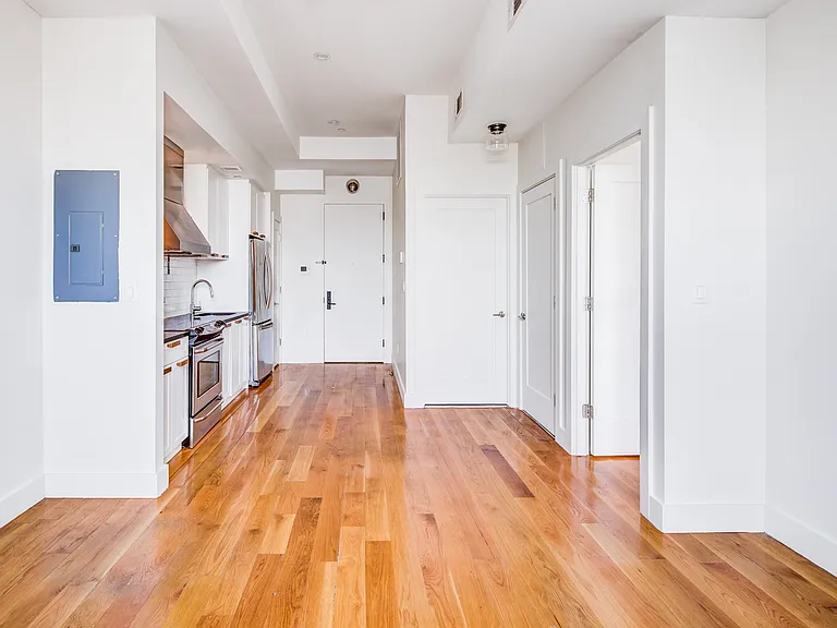 1680 Madison St #203 — Photo 3