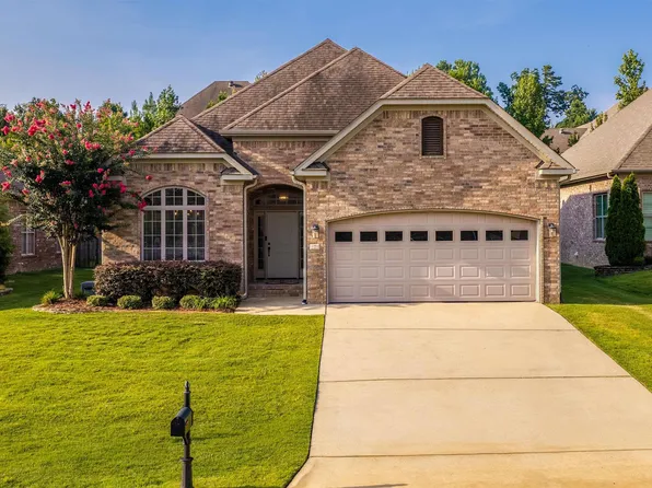 7 Meadow View Dr, Little Rock, AR 72223