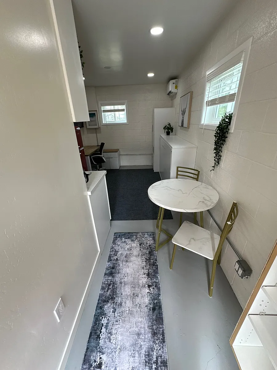 Building Photo - 5627B Riley St #1
